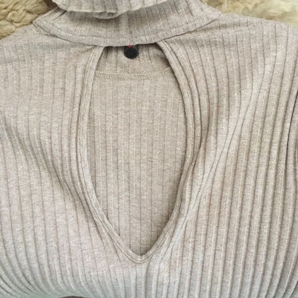 Odd Molly glitzy turtleneck fitted top beige gold size M - Picture 3 of 5